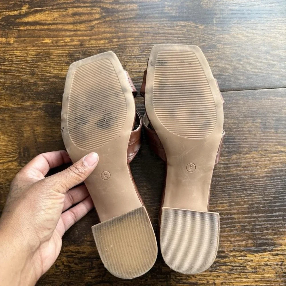 Steve Madden Women's Size 6 Brown Croc Embossed Slide Sandals Block Heel